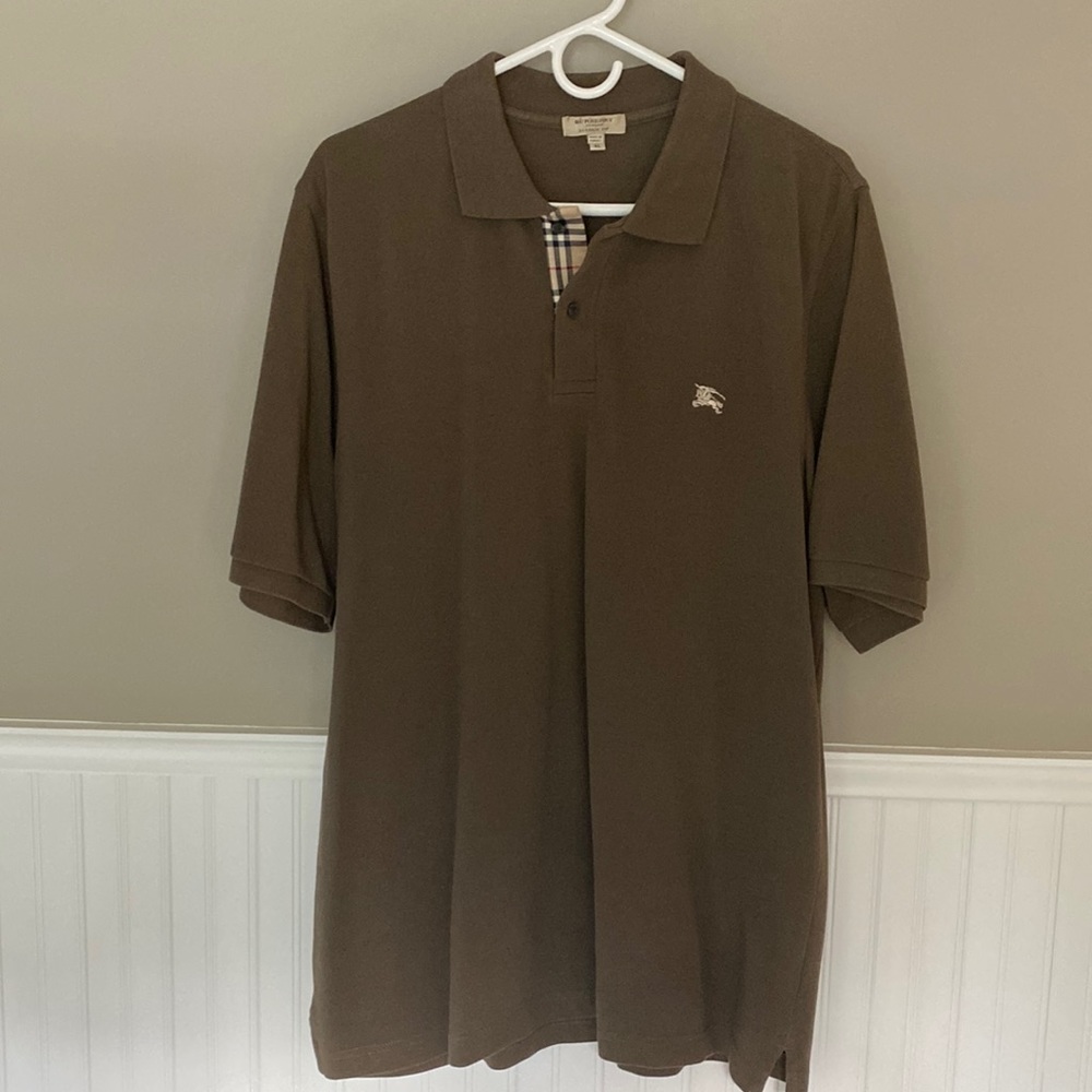Men’s Burberry polo